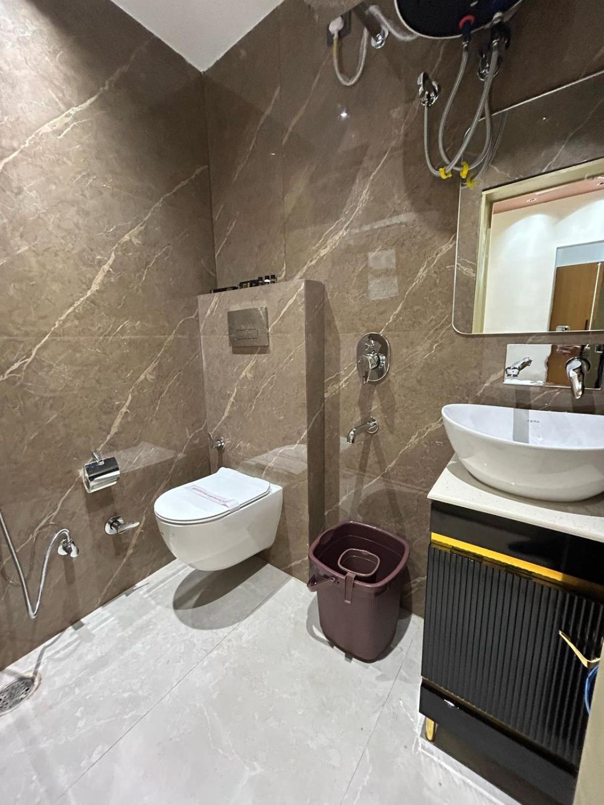 Divine Hotel Karnāl المظهر الخارجي الصورة