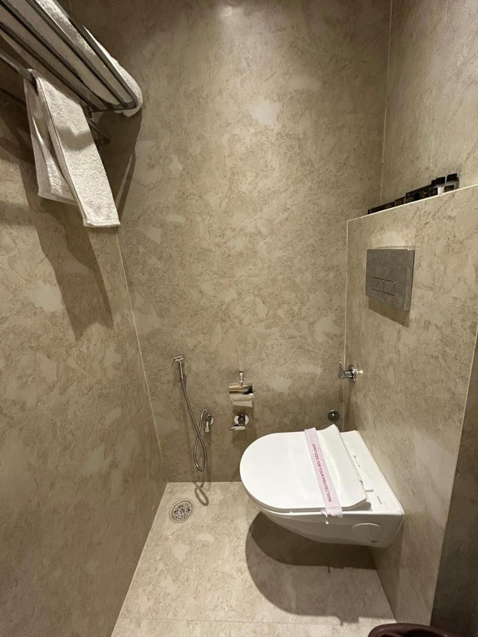 Divine Hotel Karnāl المظهر الخارجي الصورة