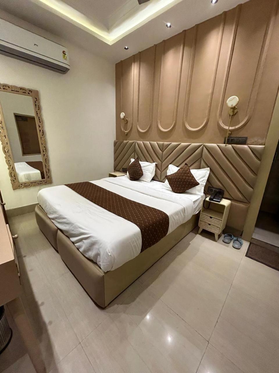 Divine Hotel Karnāl المظهر الخارجي الصورة